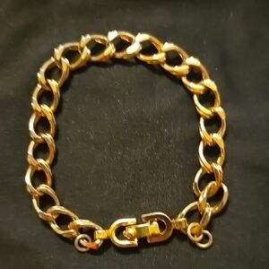Monet Gold Tone Chain Bracelet Timeless Design